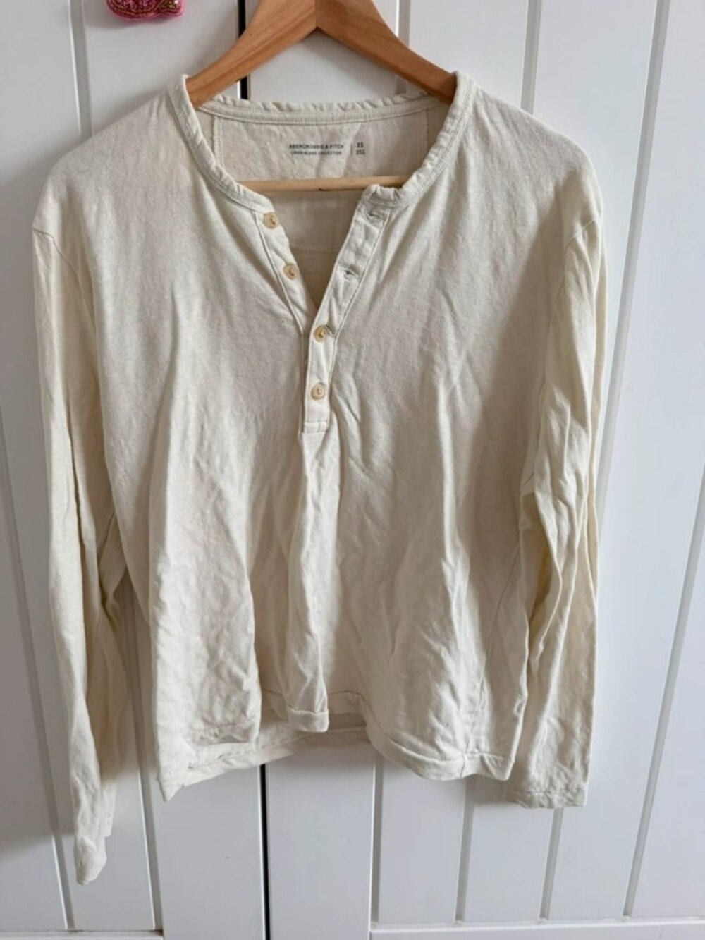 Women’s Cream Linen-Blend Long Sleeve Henley Top, XS